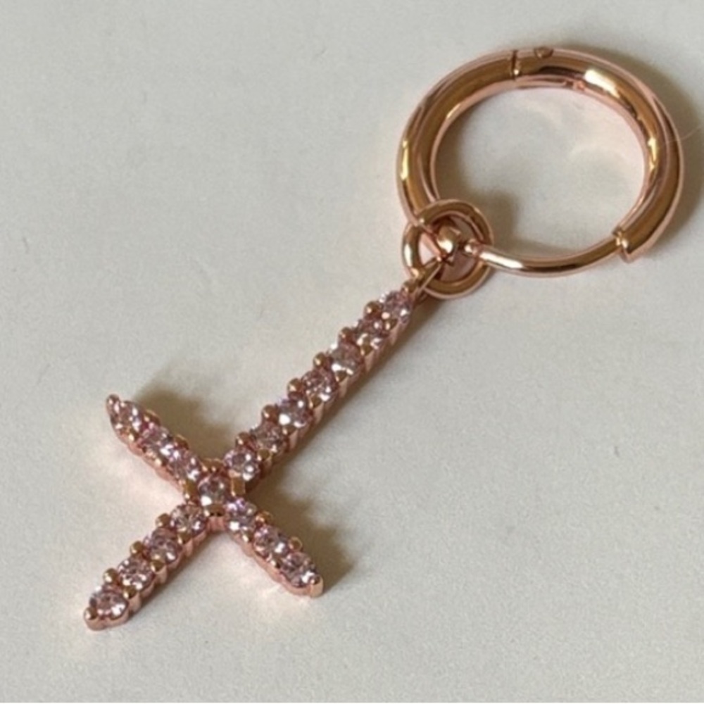 Unbranded NWOT Rose Gold Gems Cross Pendant Single Earring Charm Women’s Jewelry